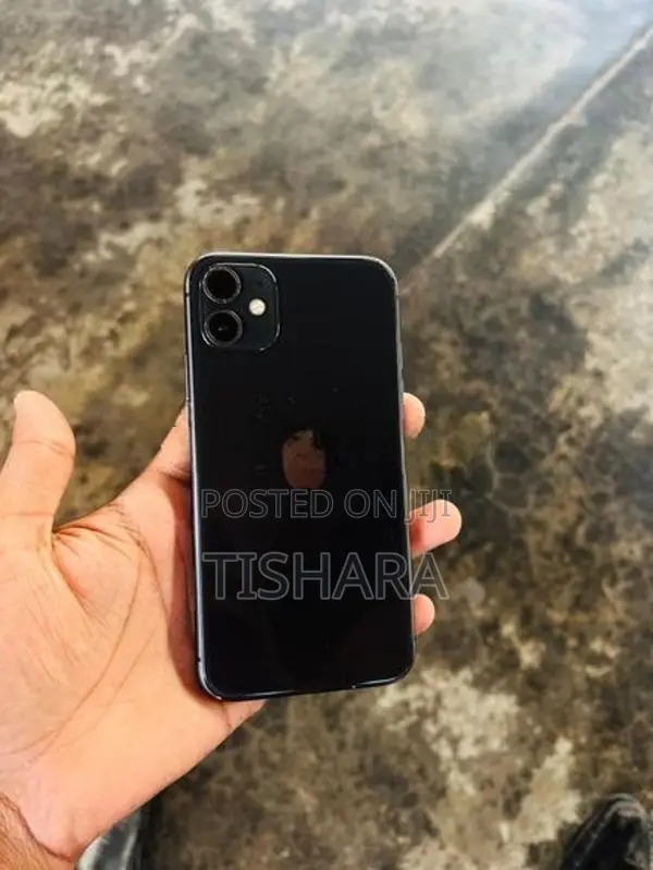 Apple iPhone 11 (Used)