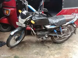Bajaj CT100 2012