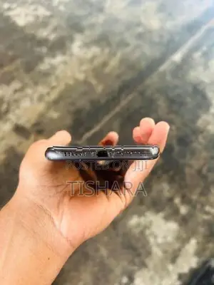 Apple iPhone 11 (Used)