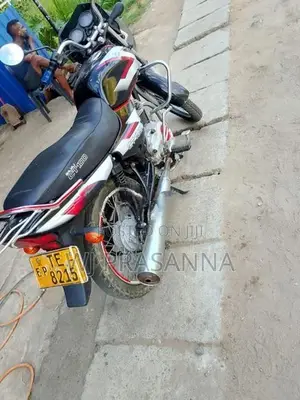 Bajaj CT100 2006