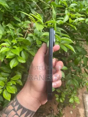 Apple iPhone 16 128GB (Used)