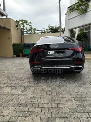 Mercedes Benz C200 AMG Line PremiumPlus 2025