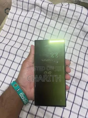 Samsung Galaxy S22 Ultra (Used)