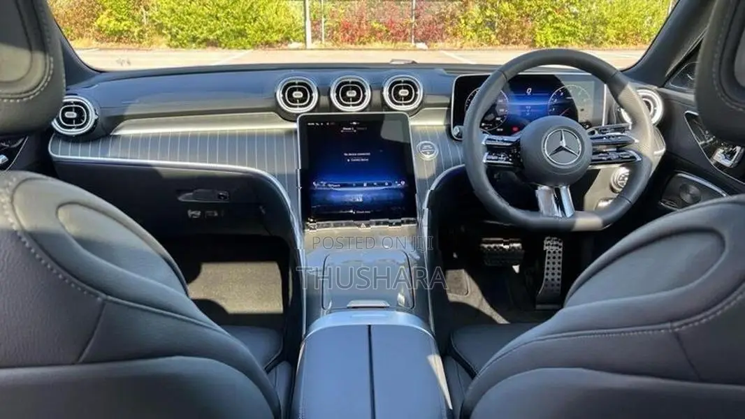 Mercedes Benz C200 AMG Line PremiumPlus 2025