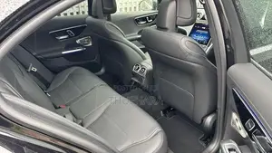 Mercedes Benz C200 AMG Line PremiumPlus 2025