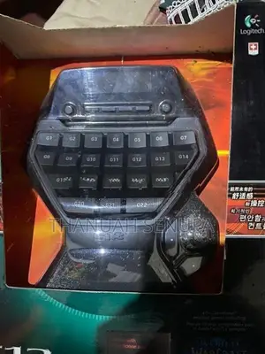 Logitech G13 Advanced Gameboard
