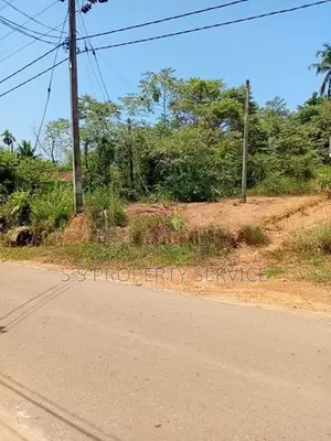 Kadawatha 12 Perches Commercial Land for Sale (SSPL-425)