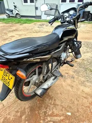 Bajaj Platina 2017
