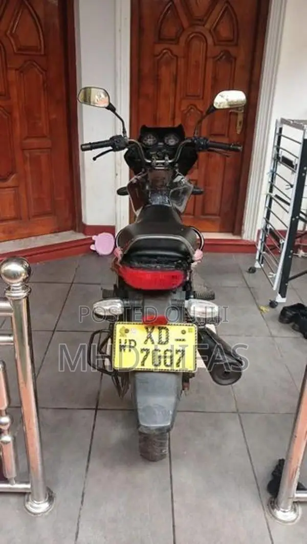 Bajaj Discover 150 2011