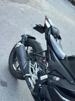 Yamaha R15 V4 2025
