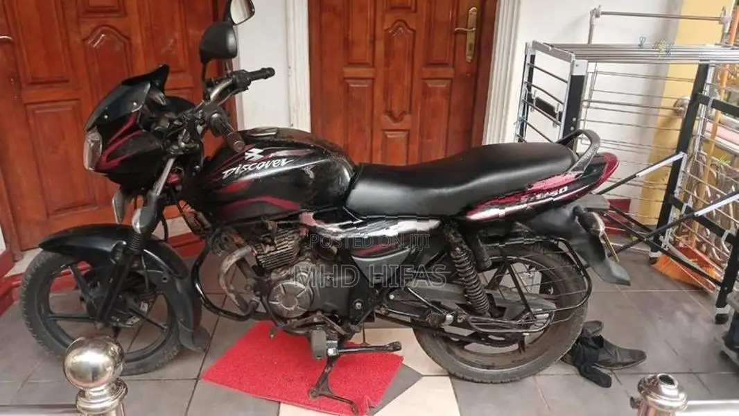Bajaj Discover 150 2011