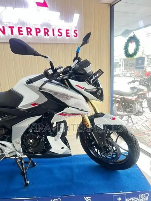 Bajaj Pulsar N160 Premium 2026