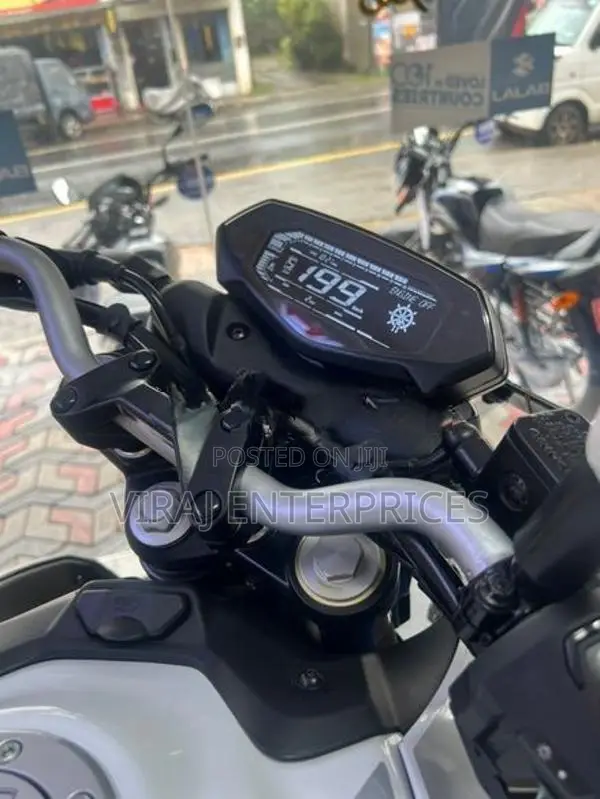Bajaj Pulsar N160 Premium 2026