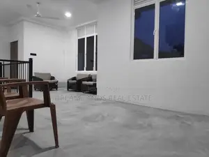 Upper floor for rent only Girls malabe