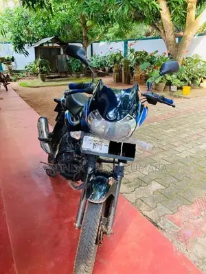 Bajaj Discover 2011