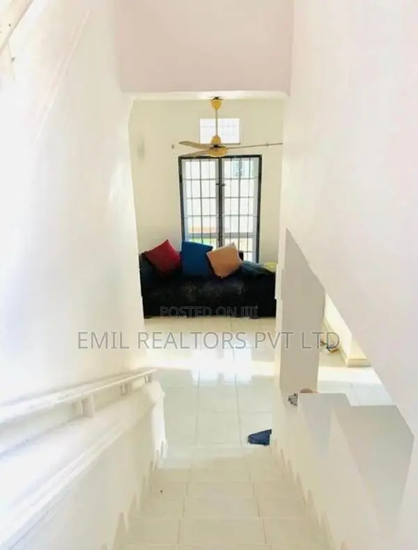 House for Rent – Thalawathugoda (EM042PS)
