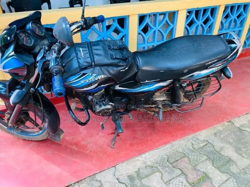 Bajaj Discover 2011