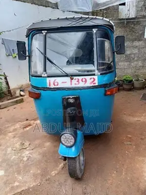 Bajaj RE 1988