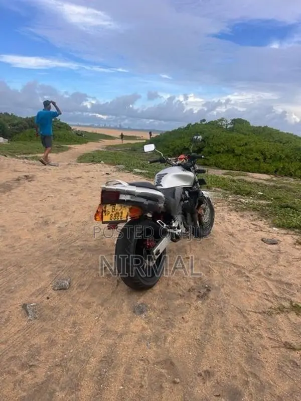 Honda Hornet CH 110 2016