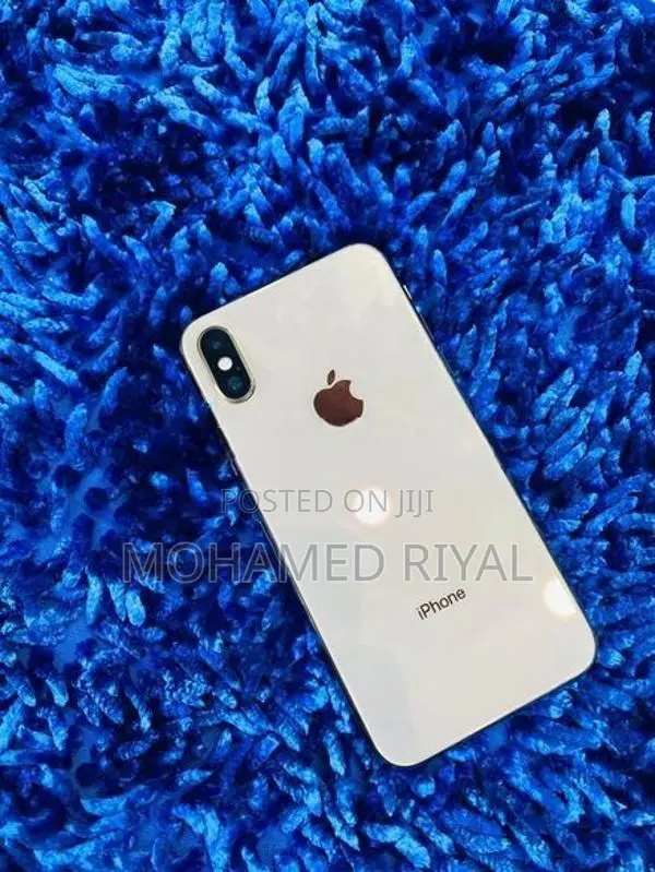 Apple iPhone XS (Used)