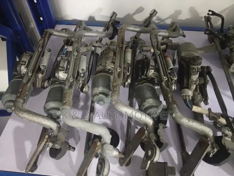 Toyota Prius 20 30 Wiper Motor with Inner Arms