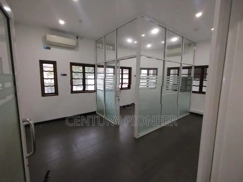 Commercial property for rent in Colombo 7
