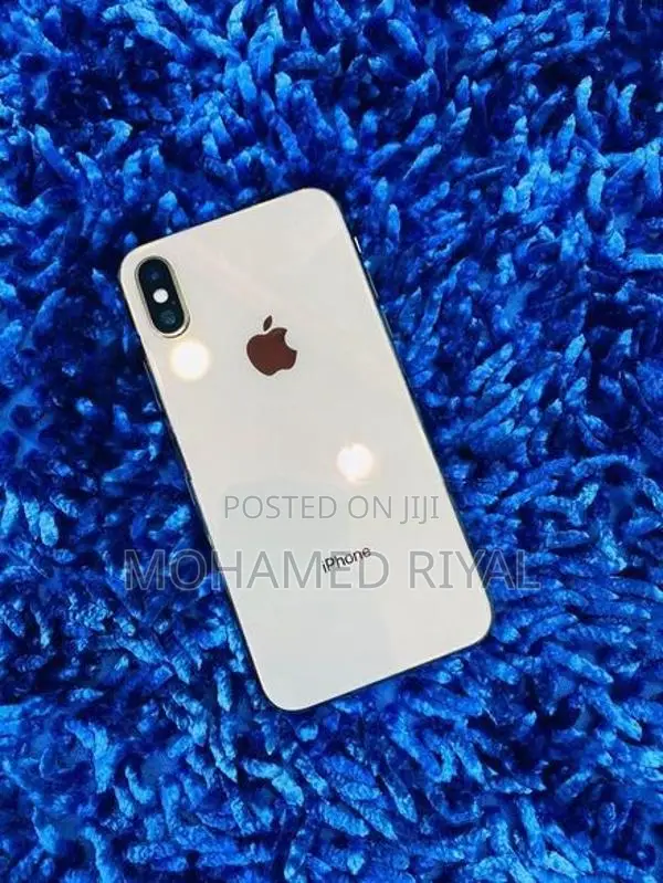 Apple iPhone XS (Used)