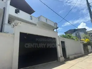 House for sale in Nugegoda