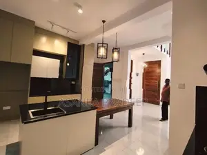 මහරගම නගරයට මීටර් 500 දුරින් අලුත්ම දෙමහල් නිවස මහරගමින් විකිනීමට(AP67