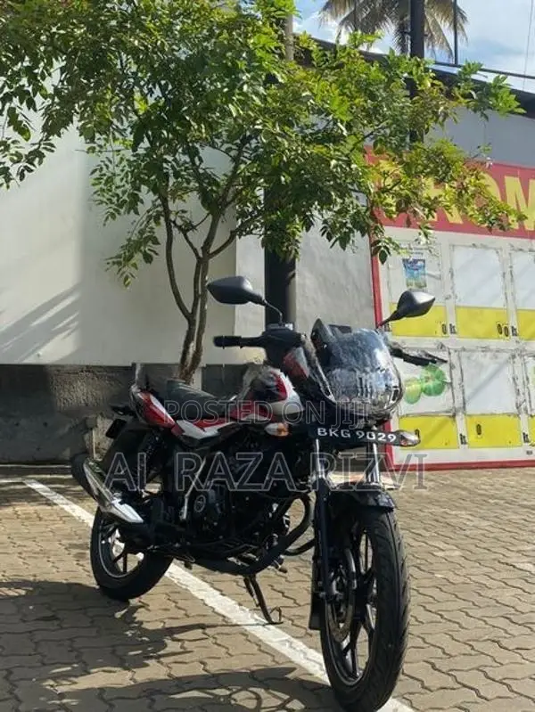 Bajaj Discover 125 2025