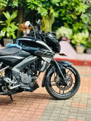 Bajaj Pulsar NS200 2018