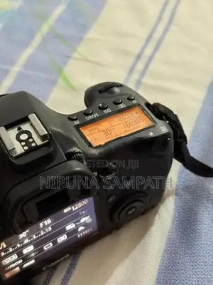 Canon 6D with Lens Dry box