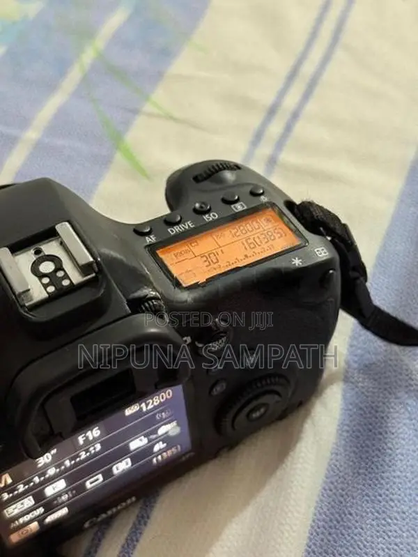 Canon 6D with Lens Dry box