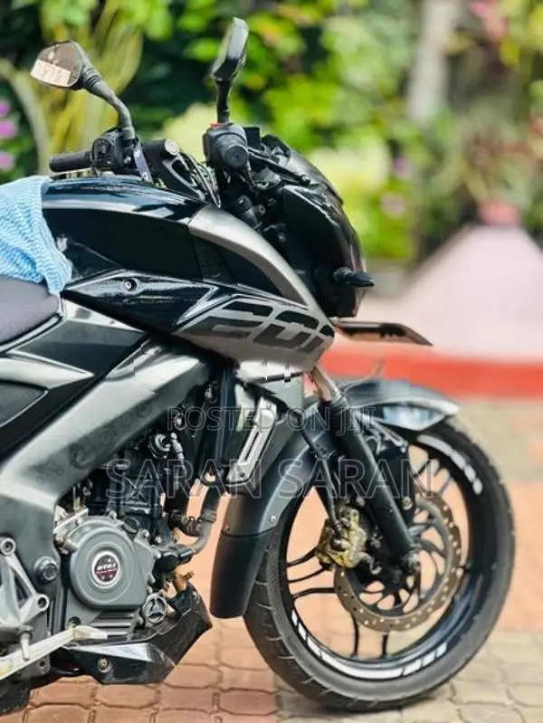 Bajaj Pulsar NS200 2018