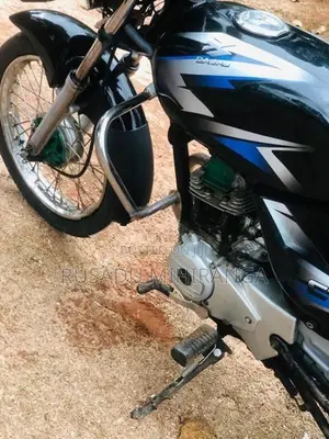 Bajaj CT100 2006