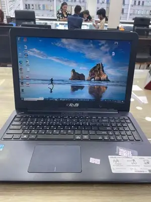 Asus Laptop 4GB RAM