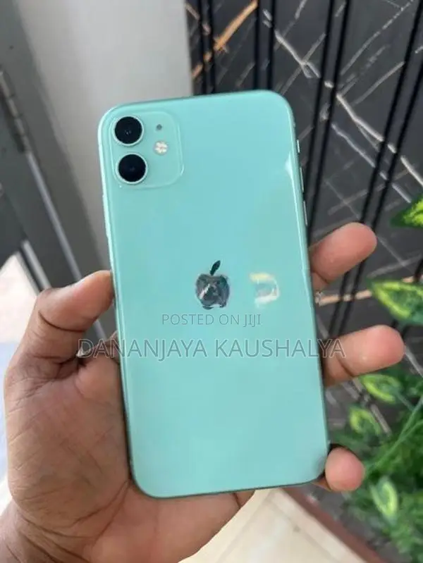 Apple iPhone 11 128GB (Used)