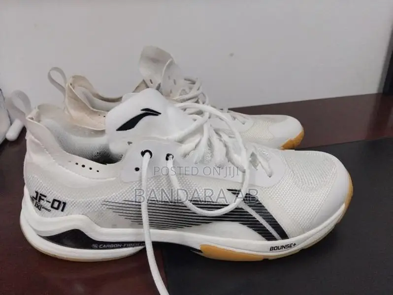 Badminton Shoe