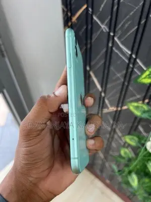 Apple iPhone 11 128GB (Used)