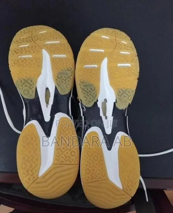Badminton Shoe