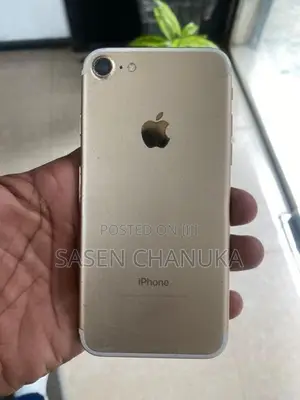 Apple iPhone 7 32GB (Used)