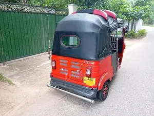 Bajaj RE 2012