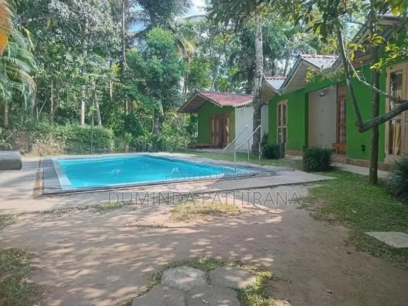 Villa Type Holiday Bungalow Rooms for Short Term Rent Gunnepane