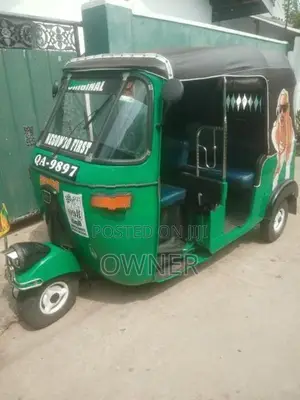 Bajaj RE 2005