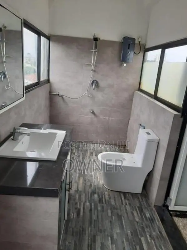 Beach Side Apartment short Term Rent in Mount Lavinia