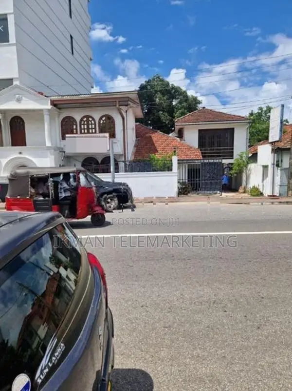 Prestigious Commercial Property for Sale In Colombo 05