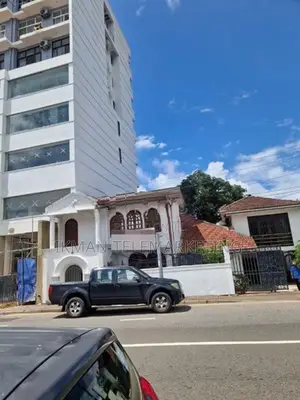 Prestigious Commercial Property for Sale In Colombo 05