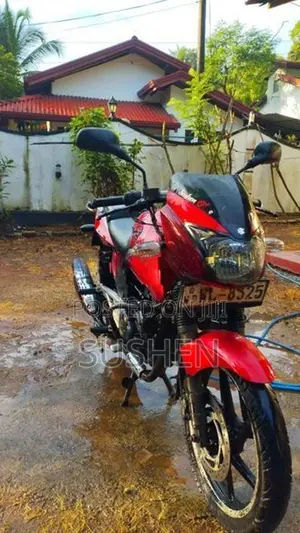 Bajaj Pulsar 180 Red 2012