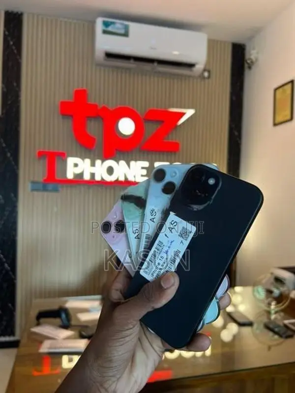Apple iPhone 15 128GB (Used)