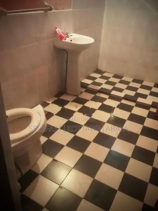 Sharing rooms for girls and room with facilities